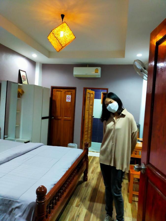 M Grand Hotel Bueng Kan Extérieur photo