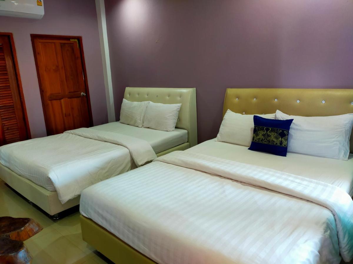 M Grand Hotel Bueng Kan Extérieur photo