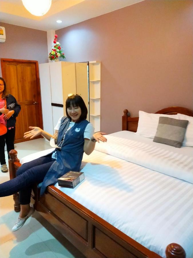 M Grand Hotel Bueng Kan Extérieur photo