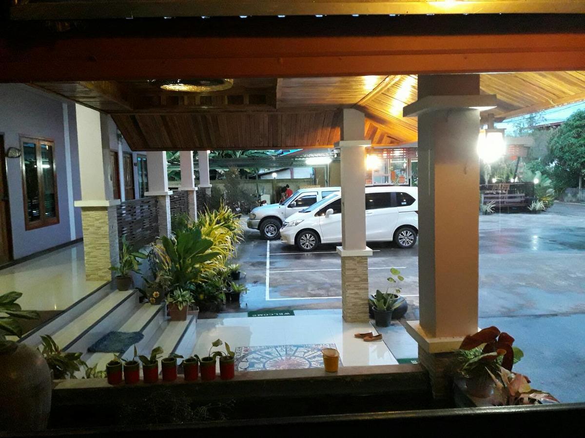 M Grand Hotel Bueng Kan Extérieur photo